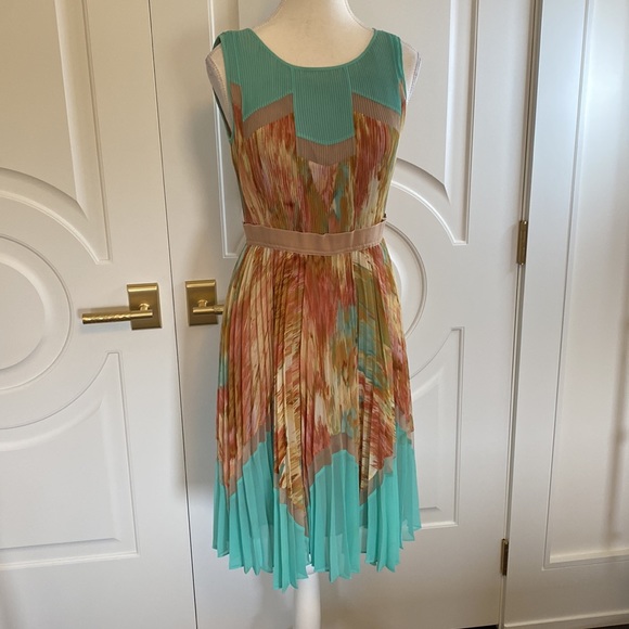 NWOT BCBG Pleated Cocktail Dress Aqua Green with Multi Colours - Picture 2 of 7
